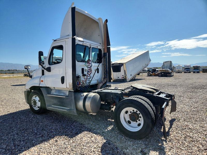 Продаж на аукціоні авто 2016 Freightliner Cascadia 125, vin: 1FUBGEDV4GLHC5754, номер лоту: 53847346