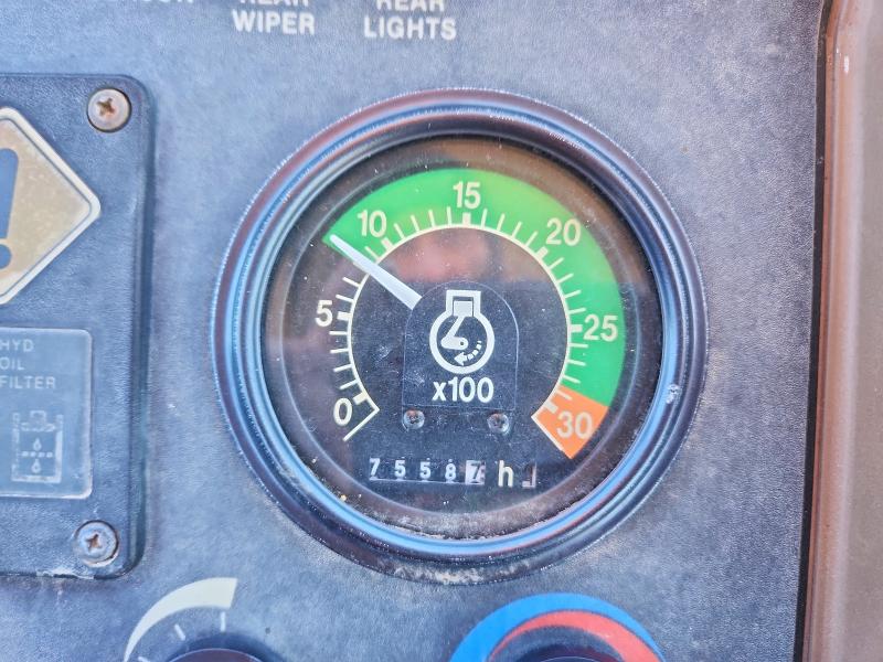 1986 John Deere 300d მანქანა იყიდება აუქციონზე, vin: T0300DA776842, აუქციონის ნომერი: 56527026