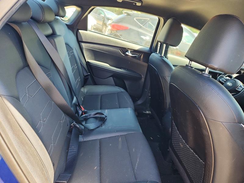 2021 Kia Forte მანქანა იყიდება აუქციონზე, vin: 3KPF34AD6ME407909, აუქციონის ნომერი: 56140416