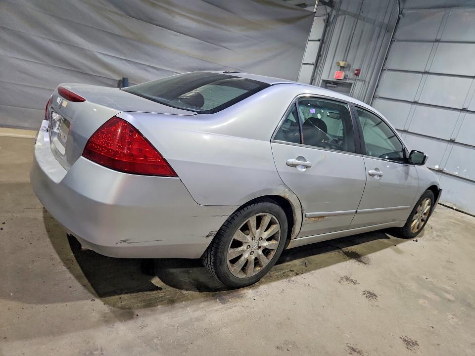 55474056 :رقم المزاد ، 1HGCM66876A030425 vin ، 2006 Honda Accord مزاد بيع