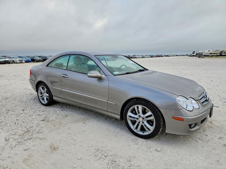 58881856 :رقم المزاد ، WDBTJ56H88F254034 vin ، 2008 Mercedes-benz Clk مزاد بيع
