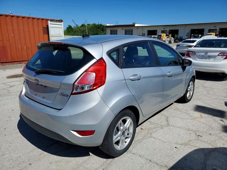 57333856 :رقم المزاد ، 3FADP4EJ9KM107687 vin ، 2019 Ford Fiesta مزاد بيع