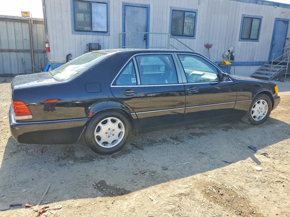 1992 Mercedes-benz 500 მანქანა იყიდება აუქციონზე, vin: WDBGA51E3NA042178, აუქციონის ნომერი: 58999436