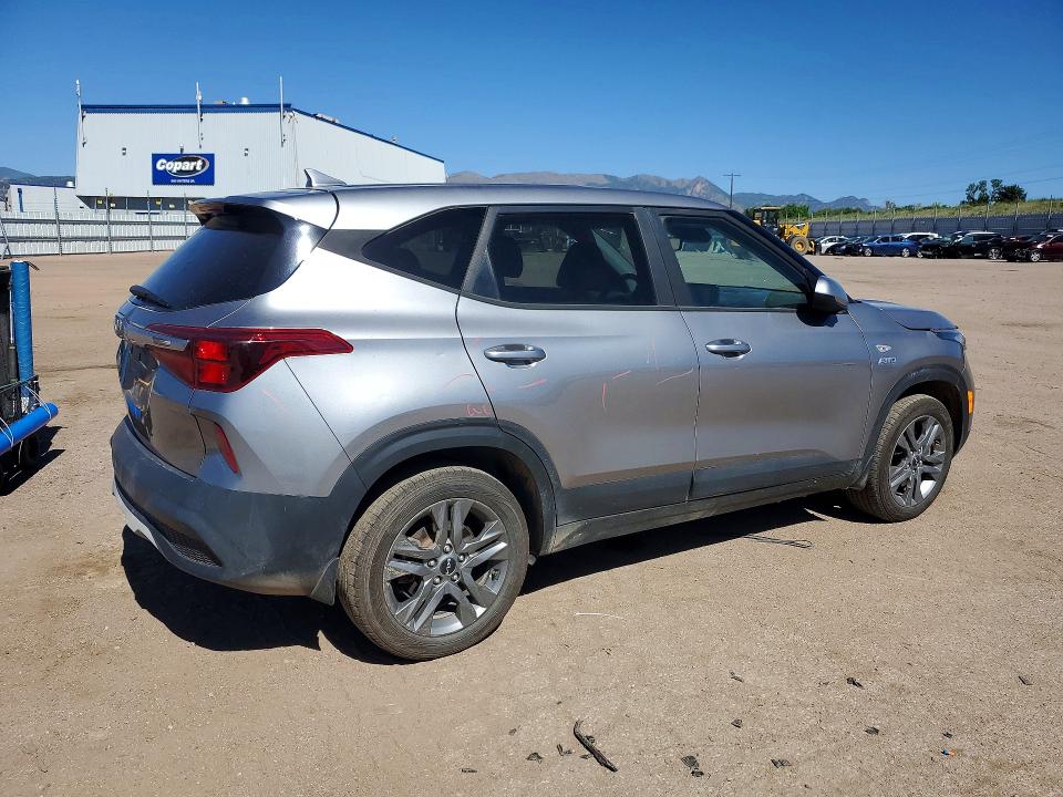 2023 Kia Seltos მანქანა იყიდება აუქციონზე, vin: KNDEPCAA5P7361719, აუქციონის ნომერი: 57017636