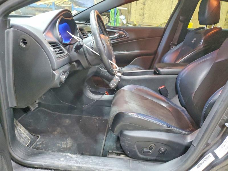 58048206 :رقم المزاد ، 1C3CCCDG3GN158475 vin ، 2016 Chrysler 200 مزاد بيع