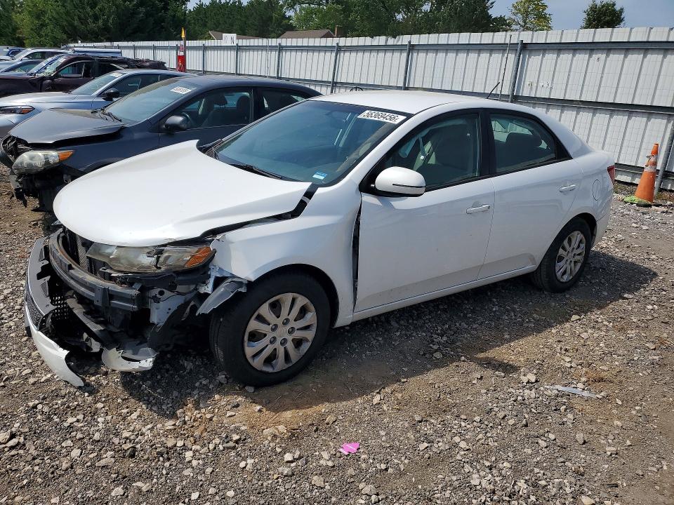 2011 Kia Forte მანქანა იყიდება აუქციონზე, vin: KNAFU4A25B5885126, აუქციონის ნომერი: 56369456