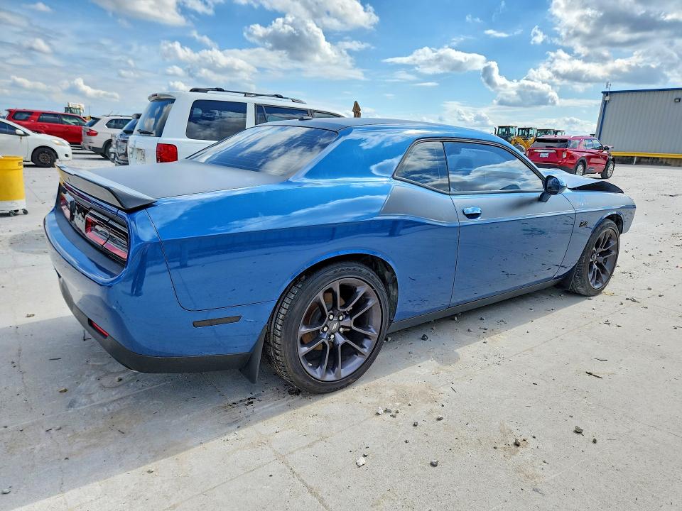 Продажа на аукционе авто 2022 Dodge Challenger, vin: 2C3CDZBT6NH101578, номер лота: 57133206