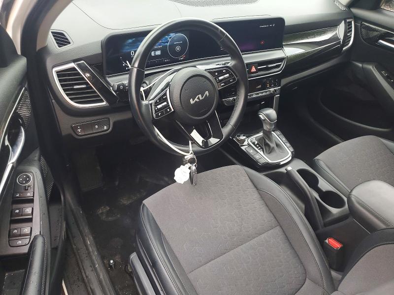 57476396 :رقم المزاد ، KNDEUCAA6R7531775 vin ، 2024 Kia Seltos مزاد بيع