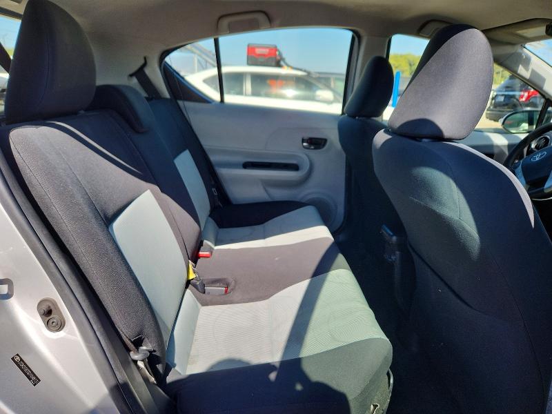57065926 :رقم المزاد ، JTDKDTB33D1048131 vin ، 2013 Toyota Prius C مزاد بيع