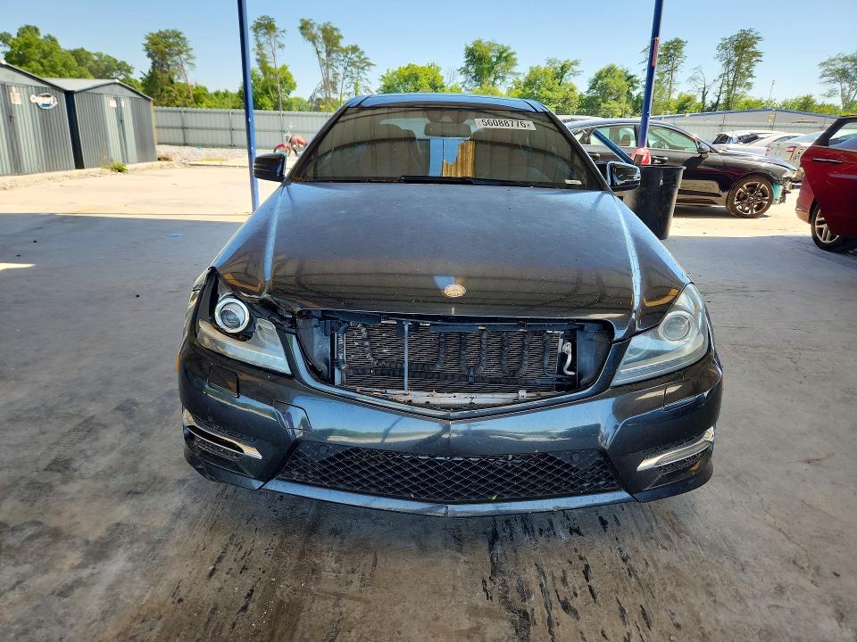 2013 Mercedes-benz C მანქანა იყიდება აუქციონზე, vin: WDDGJ5HB9DG082828, აუქციონის ნომერი: 56088776