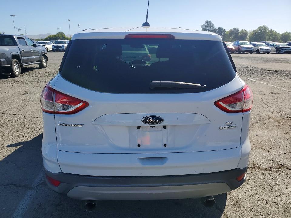 2014 Ford Escape მანქანა იყიდება აუქციონზე, vin: 1FMCU0GX4EUD88706, აუქციონის ნომერი: 55563726
