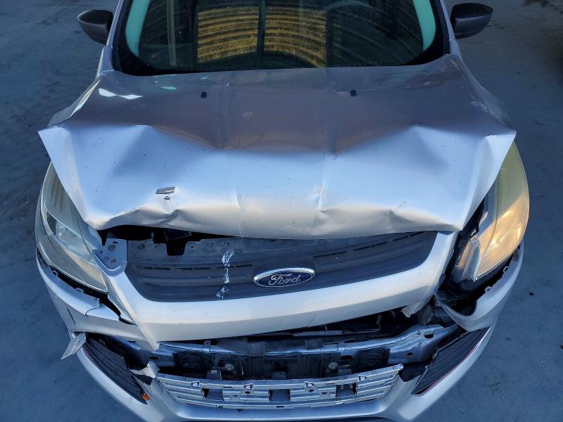 56320606 :رقم المزاد ، 1FMCU0F72FUA73910 vin ، 2015 Ford Escape مزاد بيع