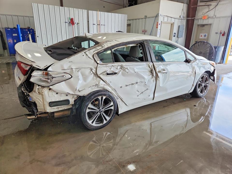 2015 Kia Forte მანქანა იყიდება აუქციონზე, vin: KNAFX4A87F5291512, აუქციონის ნომერი: 55929656