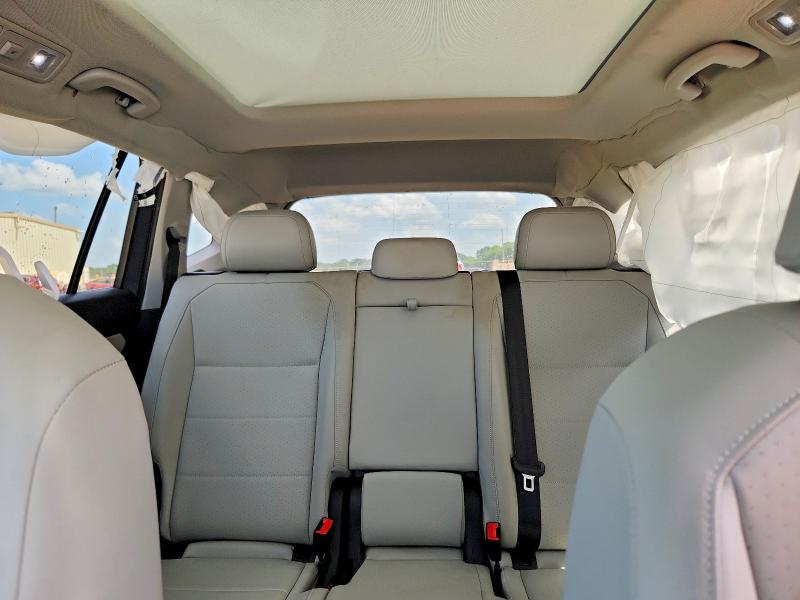 Продаж на аукціоні авто 2018 Volkswagen Tiguan, vin: 3VV3B7AX2JM204990, номер лоту: 58996196