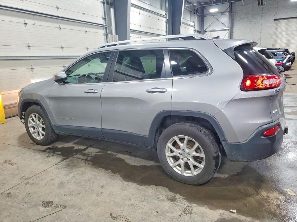 58450806 :رقم المزاد ، 1C4PJMCS9FW634848 vin ، 2015 Jeep Cherokee مزاد بيع
