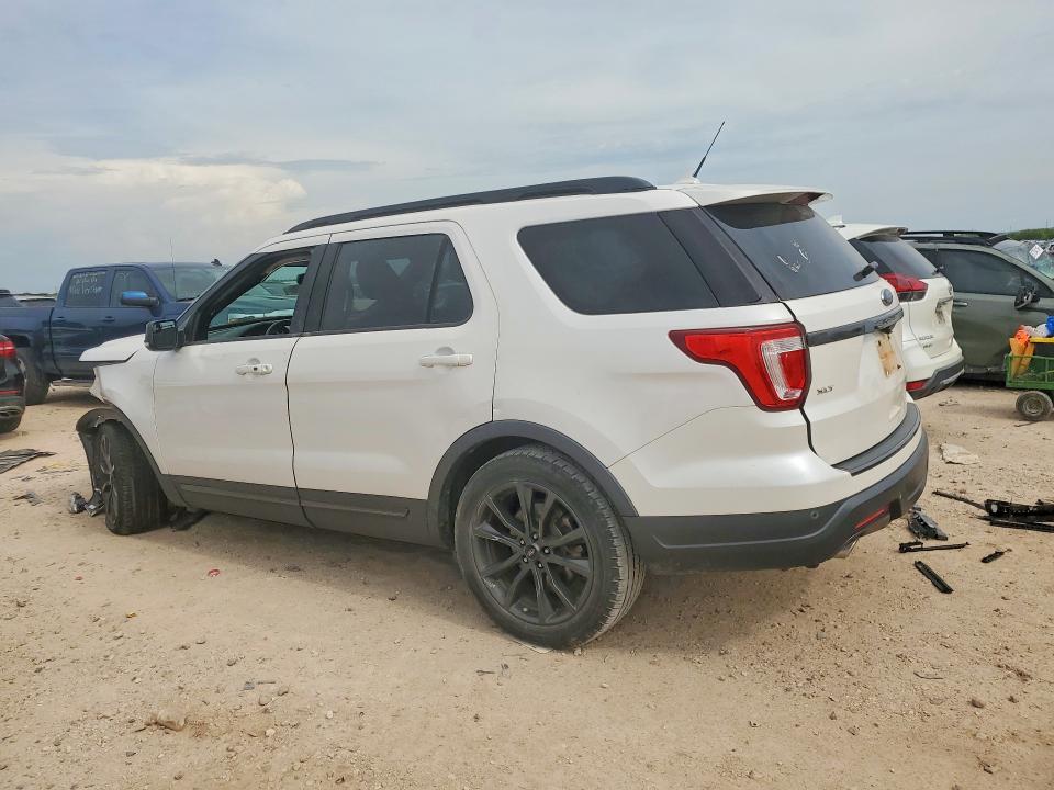 58105806 :رقم المزاد ، 1FM5K7D81JGB07510 vin ، 2018 Ford Explorer مزاد بيع
