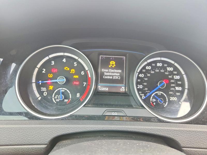 56451556 :رقم المزاد ، WVWVF7AU3HW143239 vin ، 2017 Volkswagen Golf R مزاد بيع