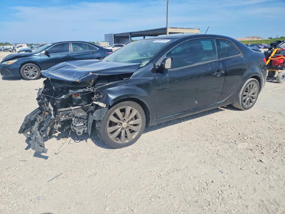 2013 Kia Forte მანქანა იყიდება აუქციონზე, vin: KNAFW6A32D5707045, აუქციონის ნომერი: 58965156