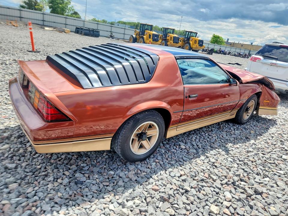 Продажа на аукционе авто 1985 Chevrolet Camaro, vin: 1G1FP87H3FL471852, номер лота: 58036966