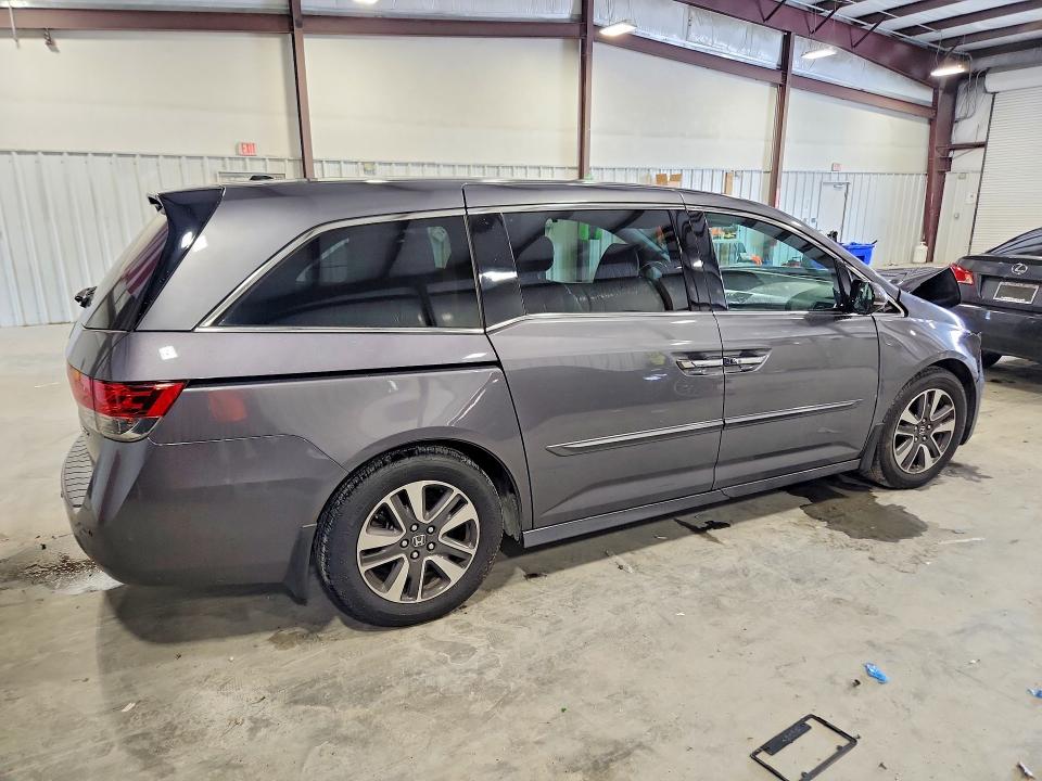 57640006 :رقم المزاد ، 5FNRL5H99FB001589 vin ، 2015 Honda Odyssey مزاد بيع