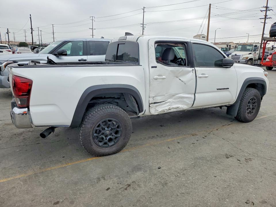 58763116 :رقم المزاد ، 3TMAZ5CN6PM203836 vin ، 2023 Toyota Tacoma مزاد بيع