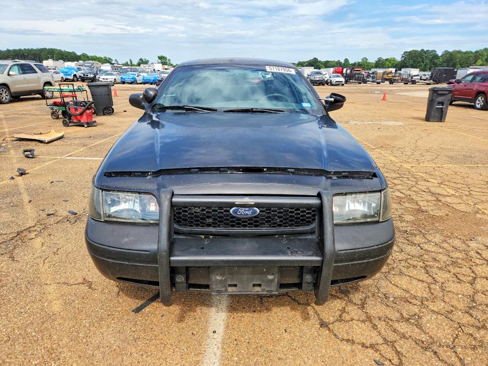 Продажа на аукционе авто 2003 Ford Crown Victoria, vin: 2FAFP71W13X120595, номер лота: 57187956