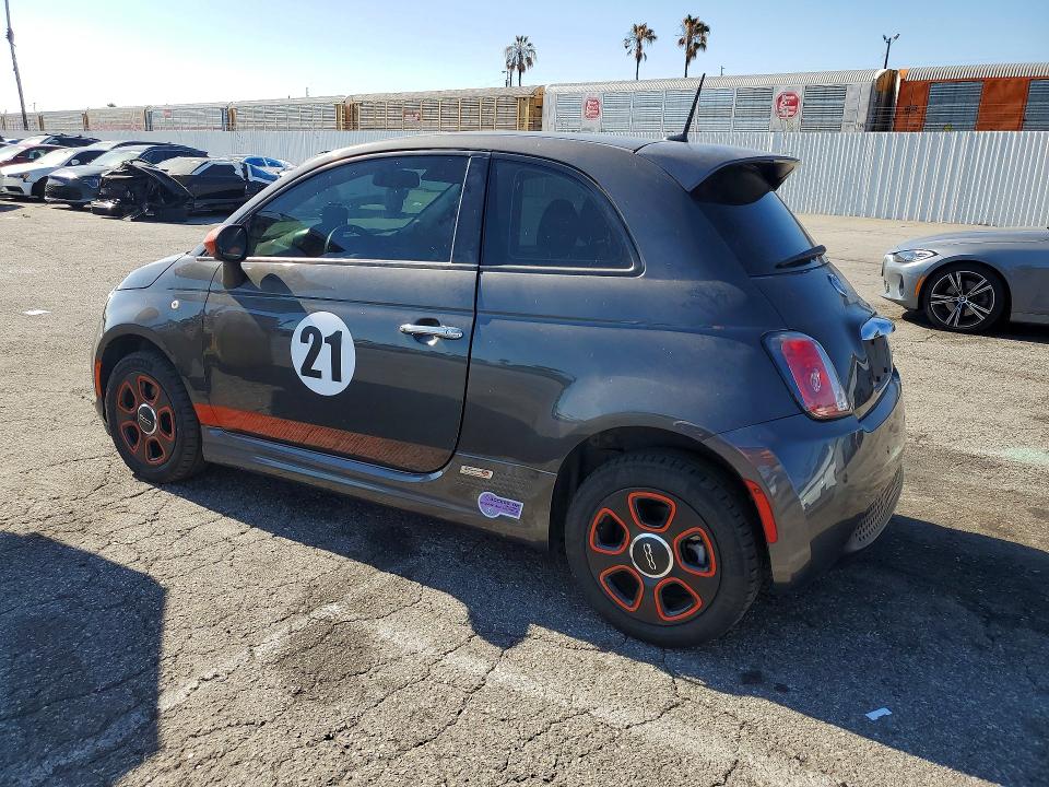 2015 Fiat 500 მანქანა იყიდება აუქციონზე, vin: 3C3CFFGE5FT749795, აუქციონის ნომერი: 57930416