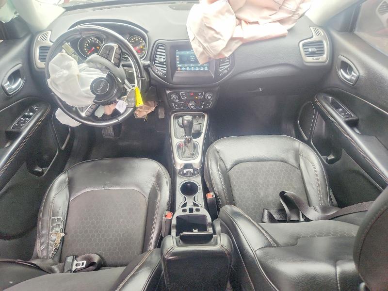 2018 Jeep Compass მანქანა იყიდება აუქციონზე, vin: 3C4NJDBB0JT331822, აუქციონის ნომერი: 57696646