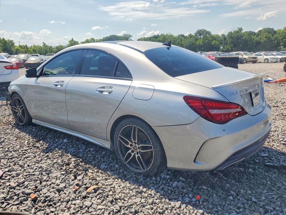 55776806 :رقم المزاد ، WDDSJ4EB1JN555072 vin ، 2018 Mercedes-benz Cla مزاد بيع