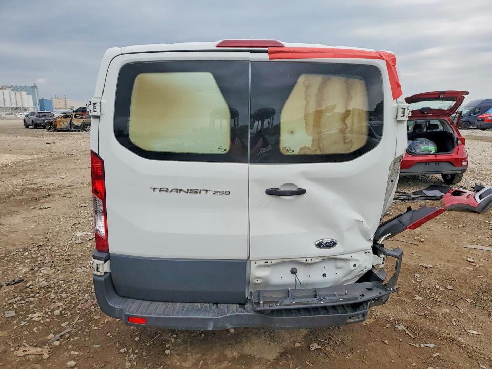 2016 Ford Transit მანქანა იყიდება აუქციონზე, vin: 1FTYR1ZM7GKB47676, აუქციონის ნომერი: 56287846