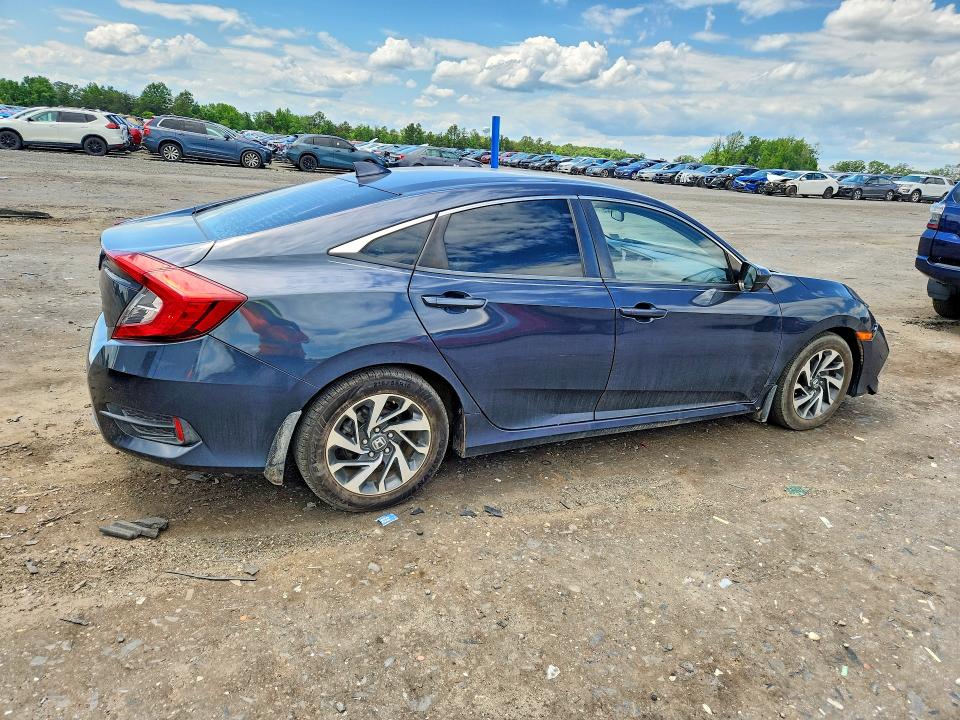Продажа на аукционе авто 2019 Honda Civic, vin: 2HGFC2F6XKH555899, номер лота: 57329196