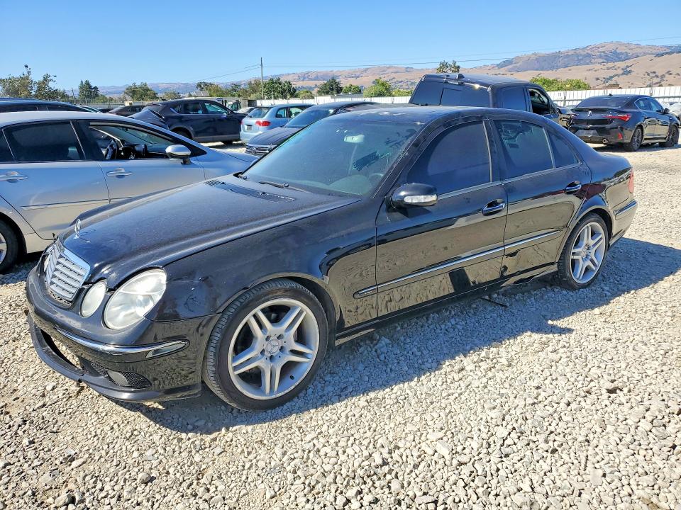 58322306 :رقم المزاد ، WDBUF65J15A705345 vin ، 2005 Mercedes-benz E مزاد بيع
