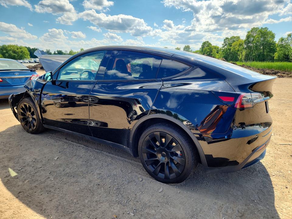 58730036 :رقم المزاد ، 7SAYGDEE3PA026064 vin ، 2023 Tesla Model Y مزاد بيع