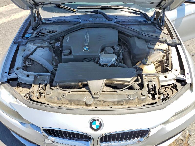 2017 Bmw 320 მანქანა იყიდება აუქციონზე, vin: WBA8E1G56HNU14875, აუქციონის ნომერი: 59287106