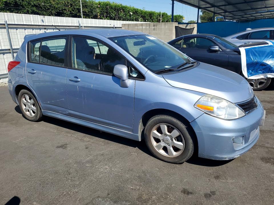 57599726 :رقم المزاد ، 3N1BC1CP4BL511640 vin ، 2011 Nissan Versa مزاد بيع