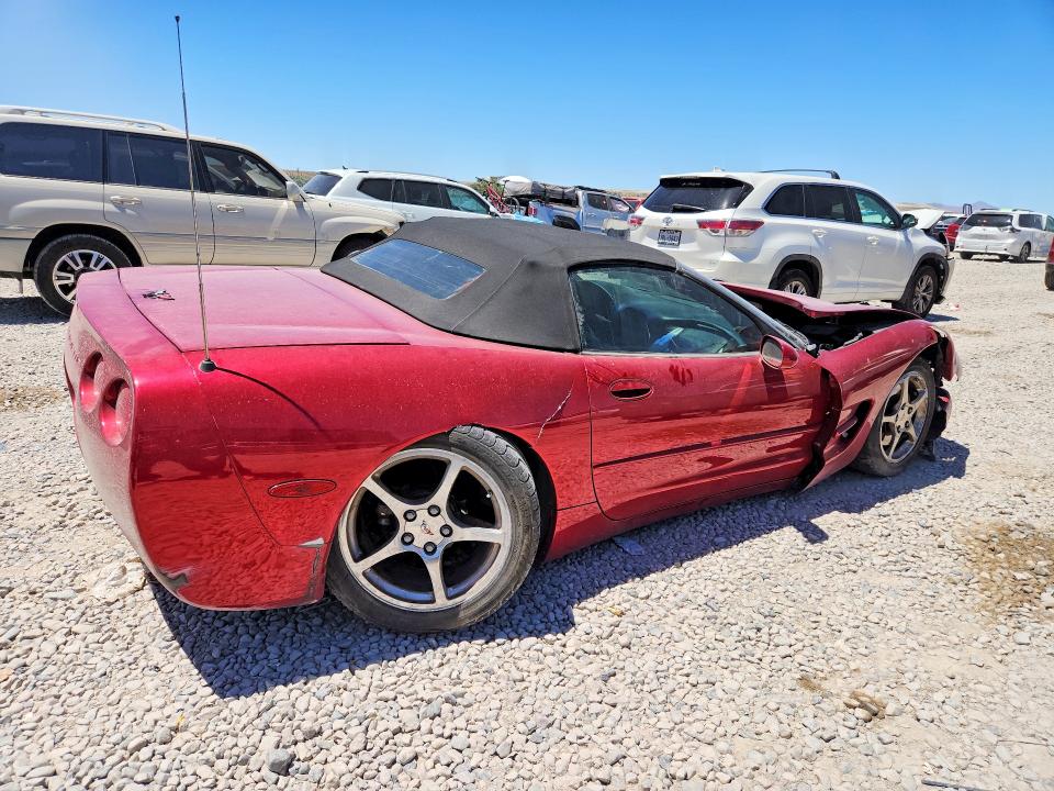 57019946 :رقم المزاد ، 1G1YY32G925125052 vin ، 2002 Chevrolet Corvette مزاد بيع