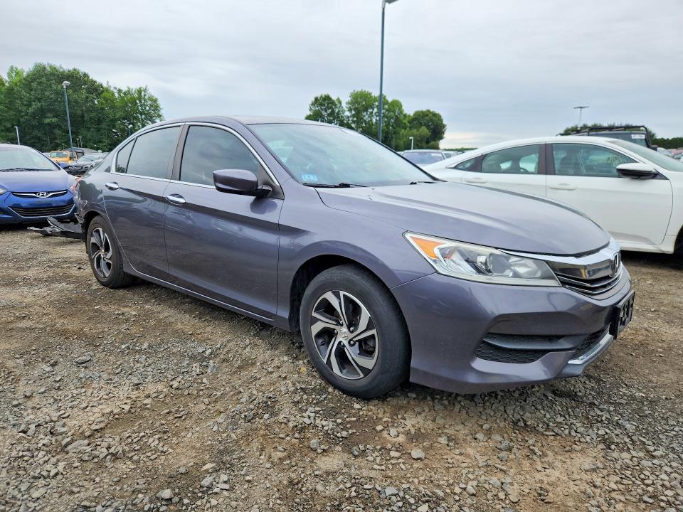 Продажа на аукционе авто 2017 Honda Accord, vin: 1HGCR2F38HA018883, номер лота: 57734056