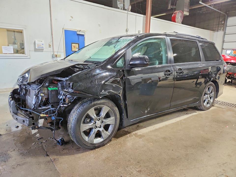 55989226 :رقم المزاد ، 5TDXK3DC0BS064151 vin ، 2025 Toyota Sienna مزاد بيع