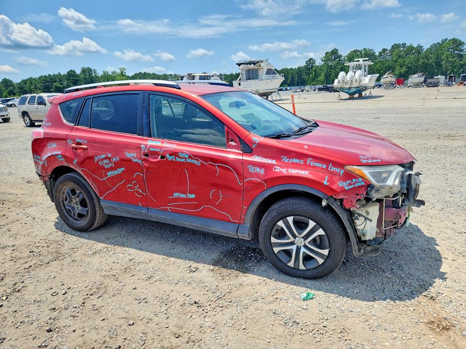 Продажа на аукционе авто 2016 Toyota Rav4, vin: JTMZFREV2GJ083949, номер лота: 58839156