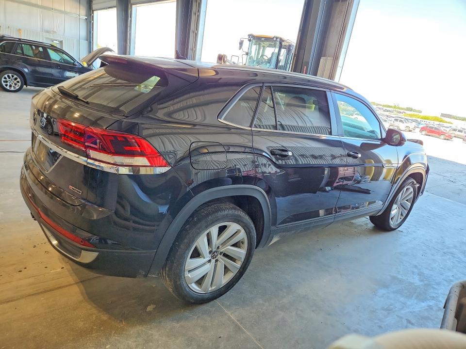 56990206 :رقم المزاد ، 1V2KE2CA6MC225102 vin ، 2021 Volkswagen Atlas Cross Sport مزاد بيع