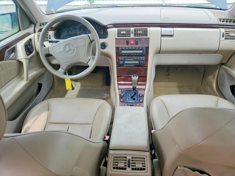58301266 :رقم المزاد ، WDBJF25F3WA581880 vin ، 1998 Mercedes-benz E مزاد بيع