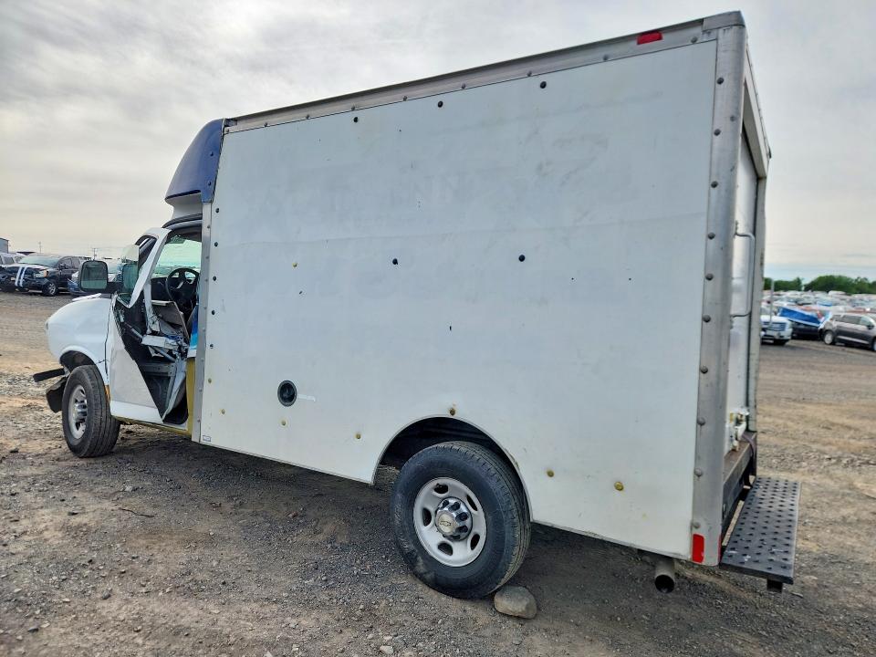 46744846 :رقم المزاد ، 1GBHG31V251162020 vin ، 2005 Chevrolet Express مزاد بيع