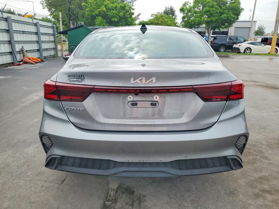 2023 Kia Forte მანქანა იყიდება აუქციონზე, vin: 3KPF24AD8PE663041, აუქციონის ნომერი: 55976926