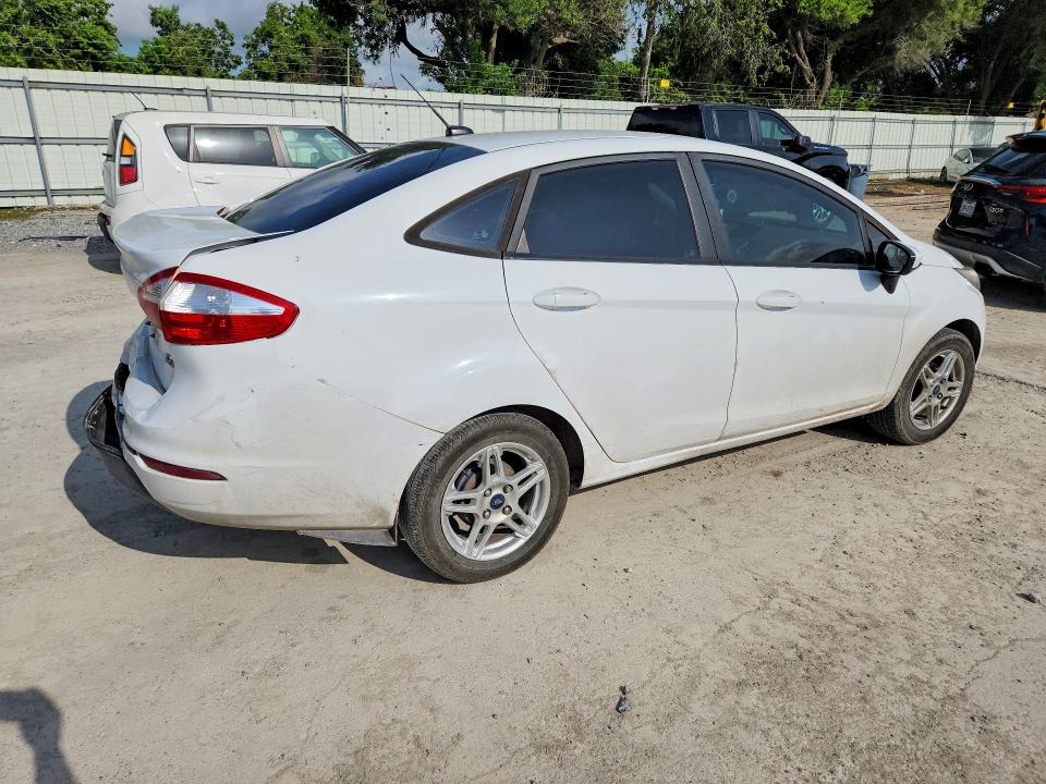 58593176 :رقم المزاد ، 3FADP4BJ3KM129639 vin ، 2019 Ford Fiesta مزاد بيع