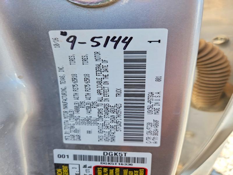 Продаж на аукціоні авто 2017 Toyota Tundra, vin: 5TFDW5F17HX597423, номер лоту: 57561076