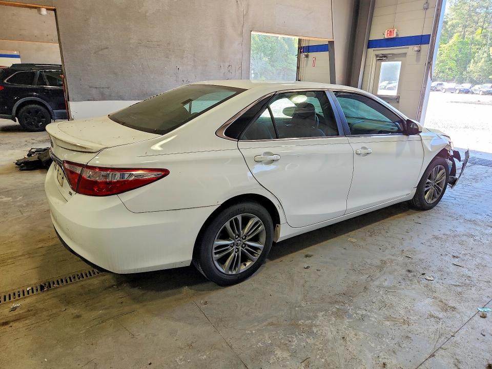 Продажа на аукционе авто 2015 Toyota Camry, vin: 4T1BF1FK7FU055595, номер лота: 57646356