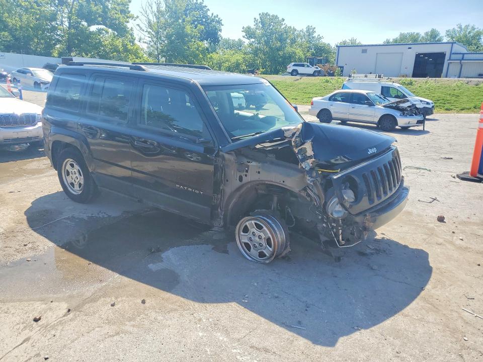 55311156 :رقم المزاد ، 1C4NJPBA9GD633973 vin ، 2016 Jeep Patriot مزاد بيع