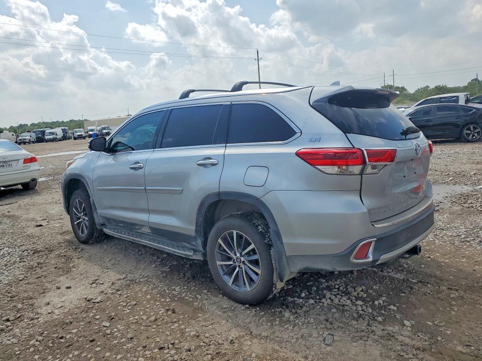 58034736 :رقم المزاد ، 5TDJZRFH0KS928323 vin ، 2019 Toyota Highlander مزاد بيع
