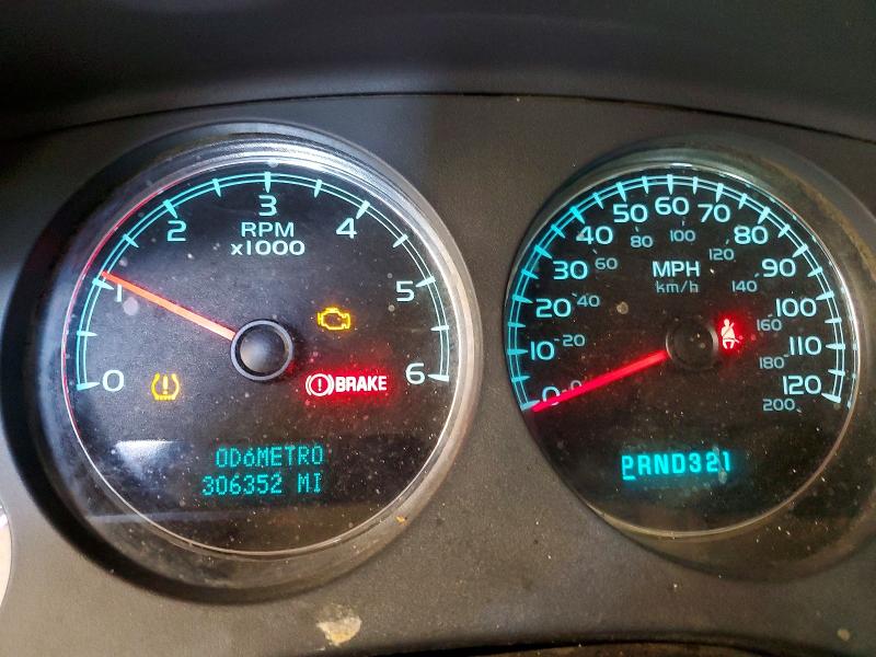 Продажа на аукционе авто 2008 Chevrolet Tahoe, vin: 1GNFC13098R167166, номер лота: 55766116