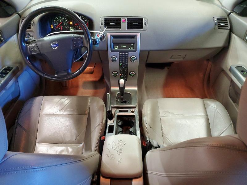 57215536 :رقم المزاد ، YV1382MW8A2532693 vin ، 2010 Volvo V50 مزاد بيع